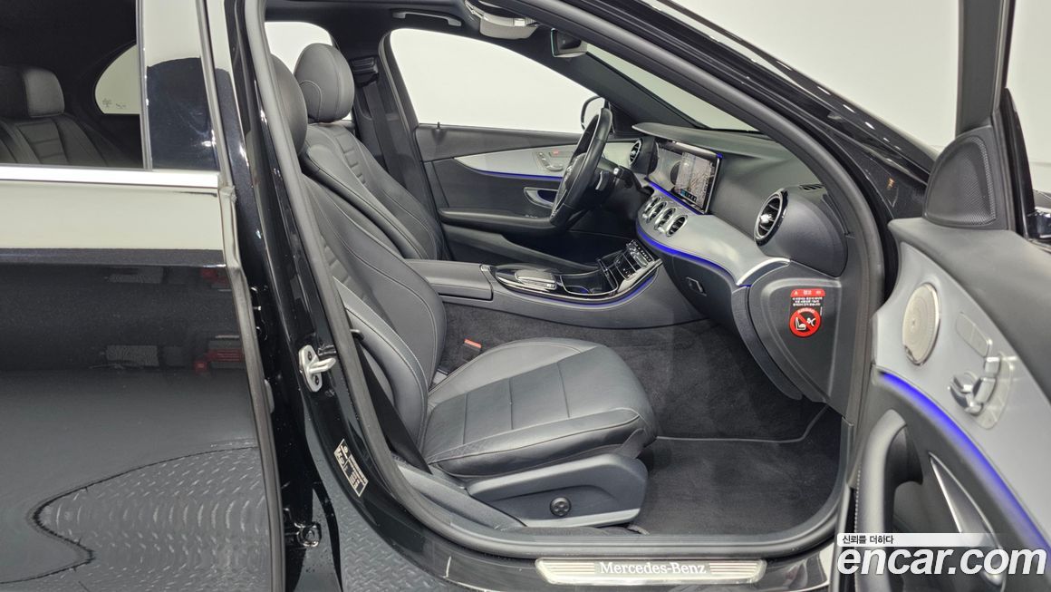 Mercedes-Benz E-Class 2021