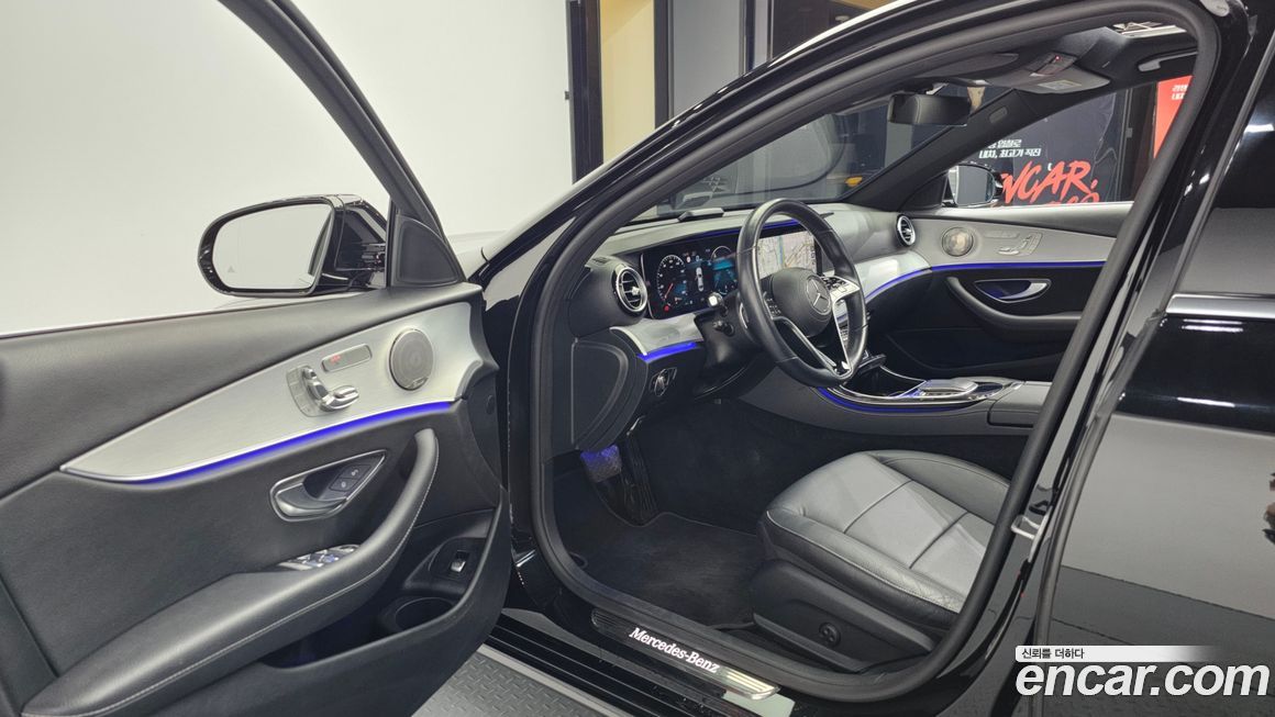 Mercedes-Benz E-Class 2021