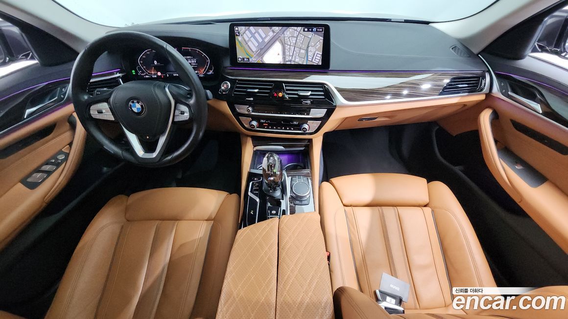 BMW 5-Series 2021