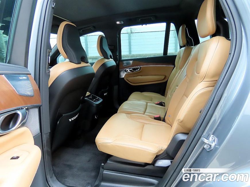 Volvo XC90 2019