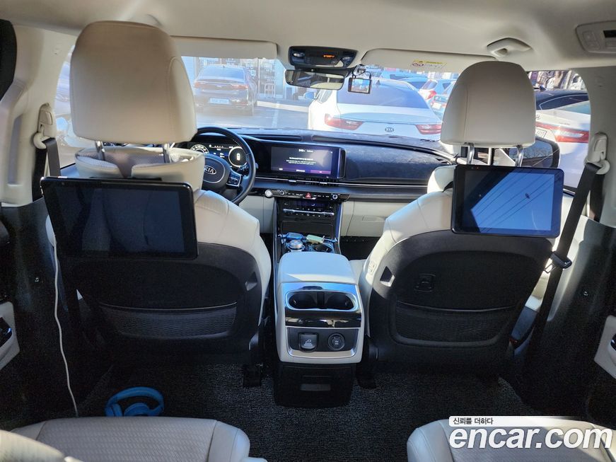 Kia Canival 2021