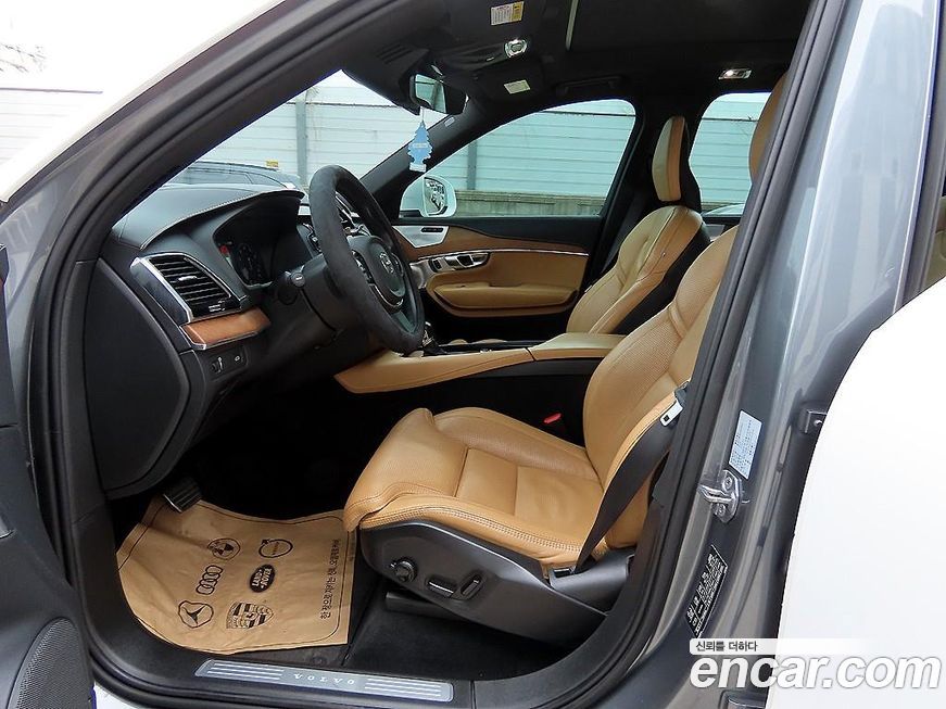 Volvo XC90 2019