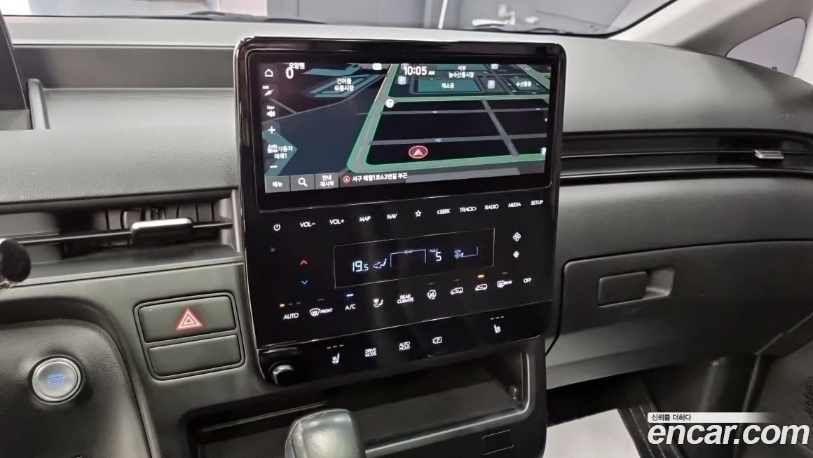 Hyundai Staria 2022