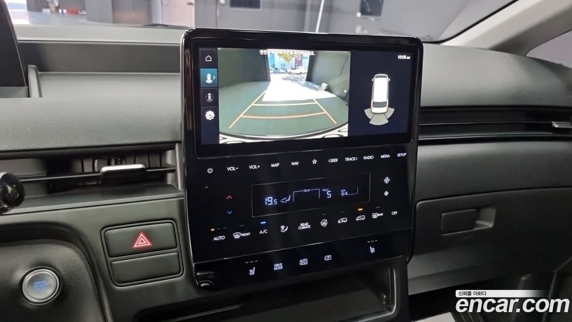 Hyundai Staria 2022