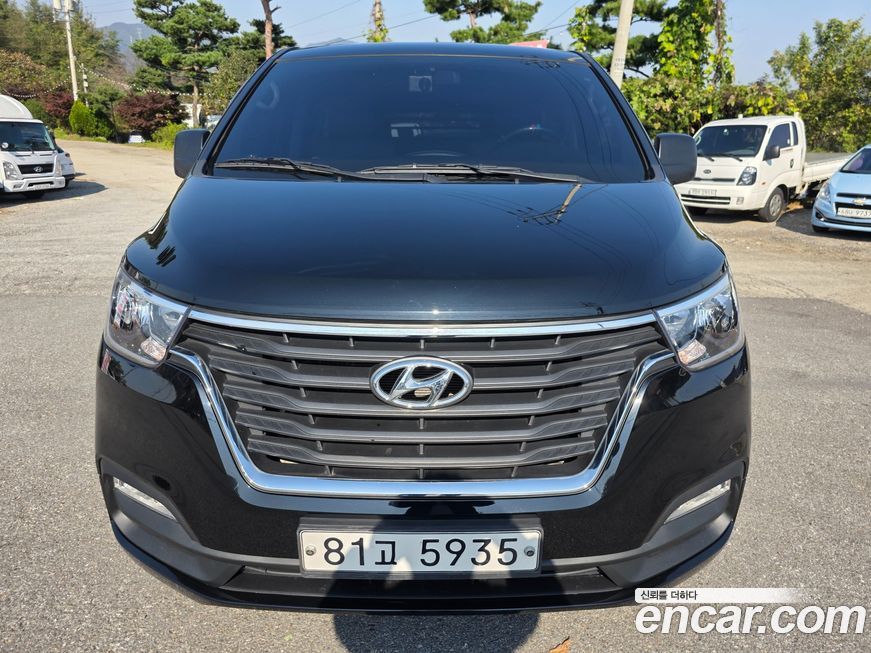Hyundai Starex 2021