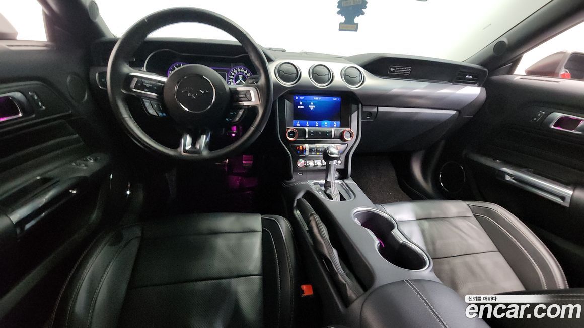 Ford Mustang 2020