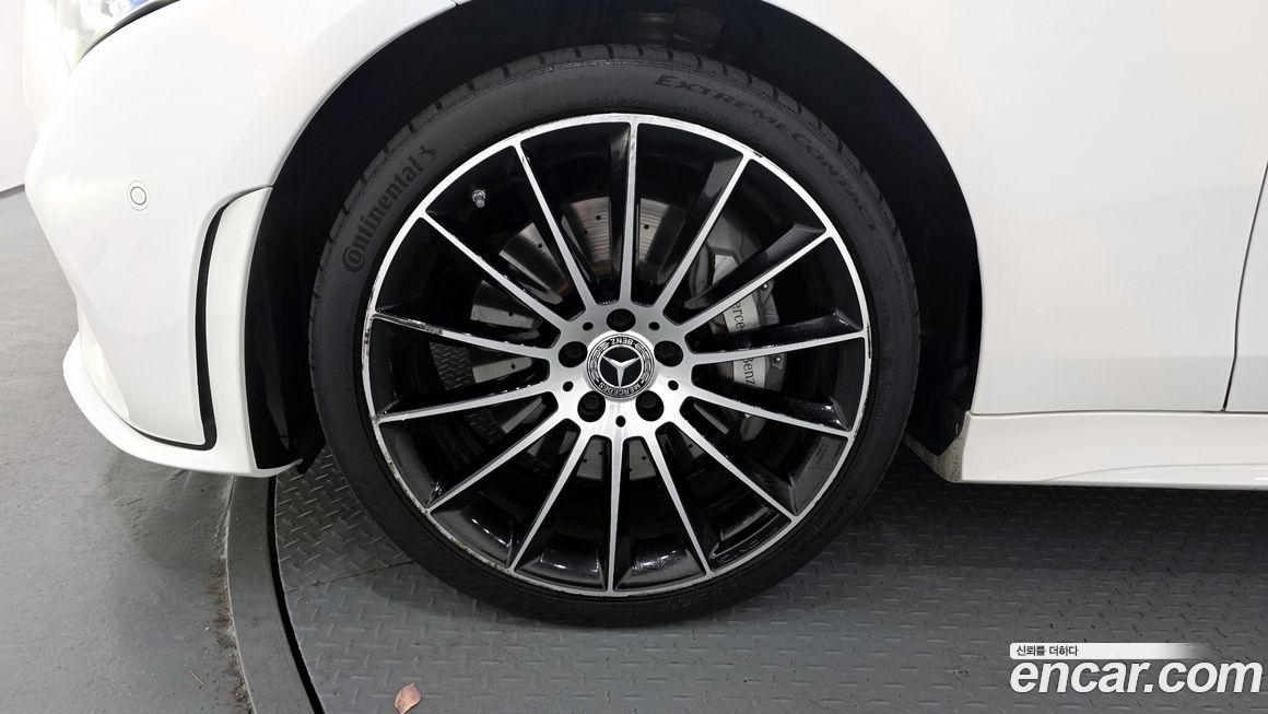 Mercedes-Benz CLS-Class 2021