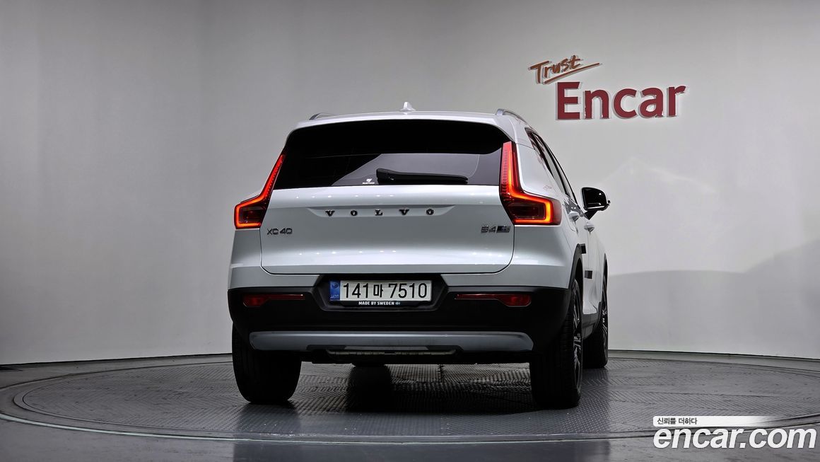 Volvo XC40 2021