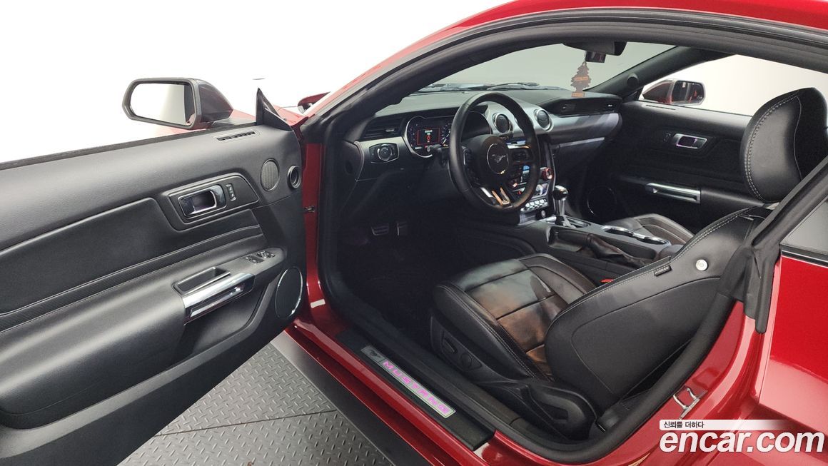 Ford Mustang 2020