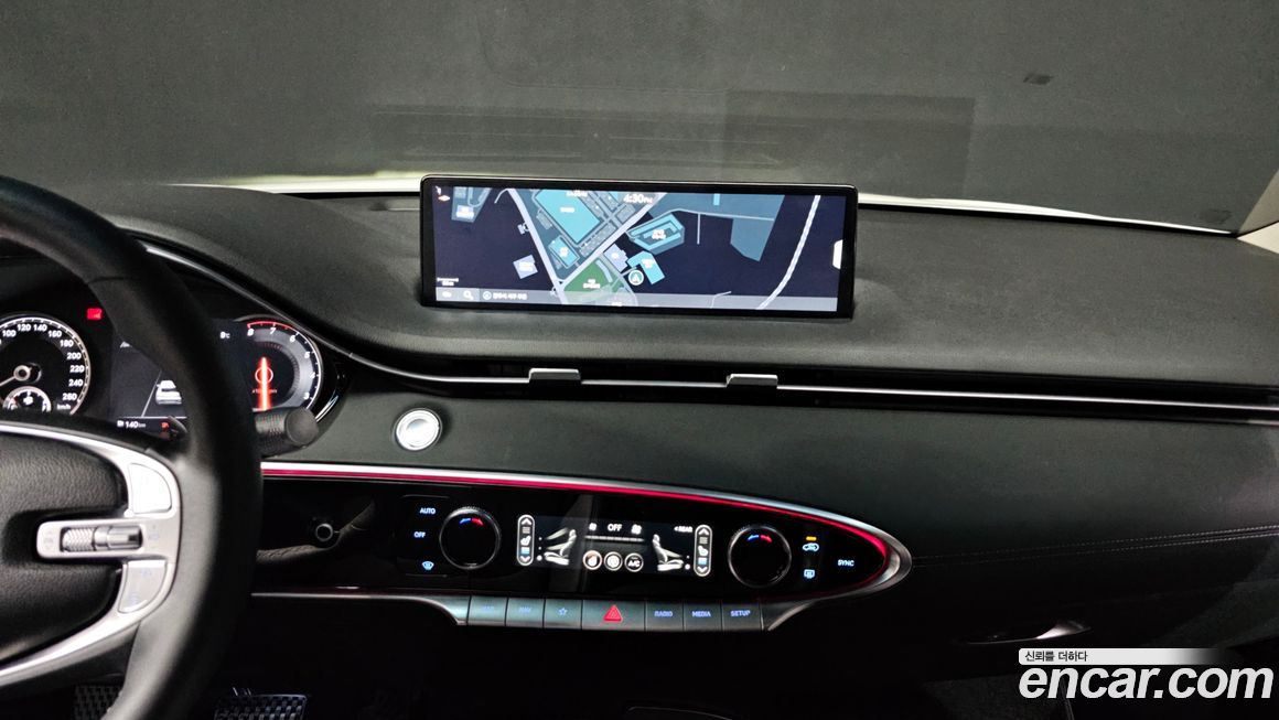Genesis GV70 2024