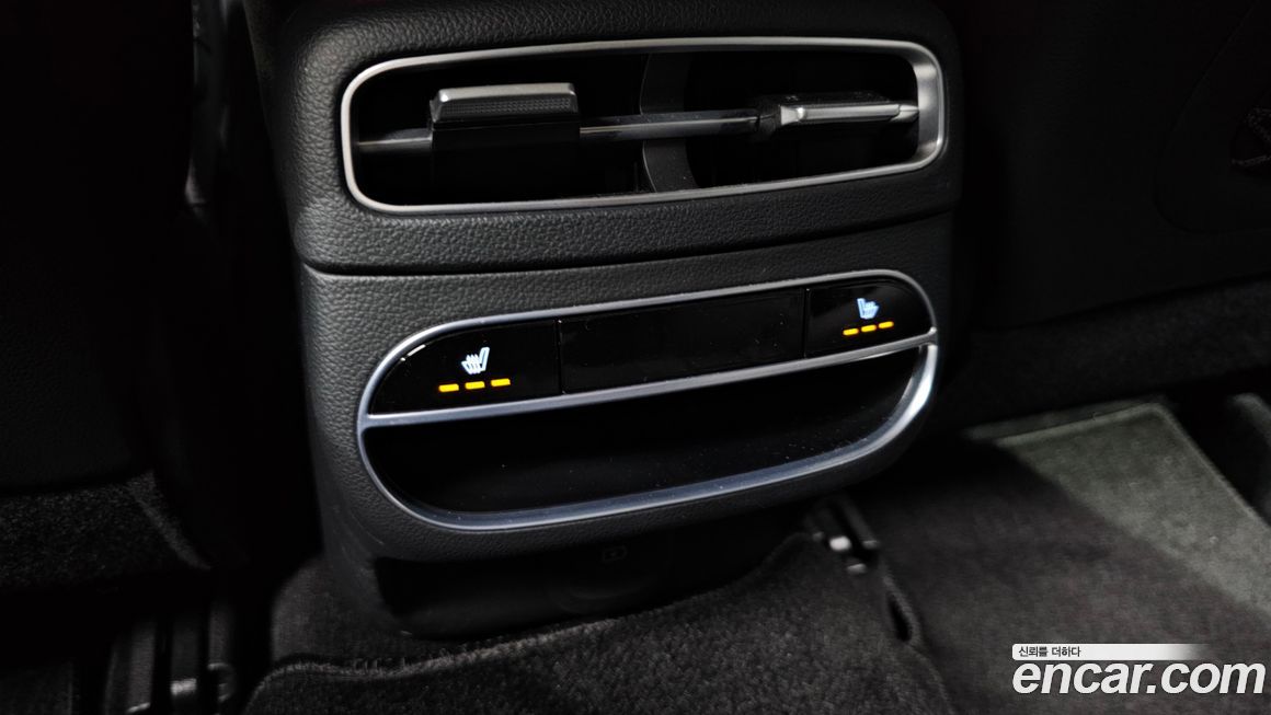 Genesis GV70 2024