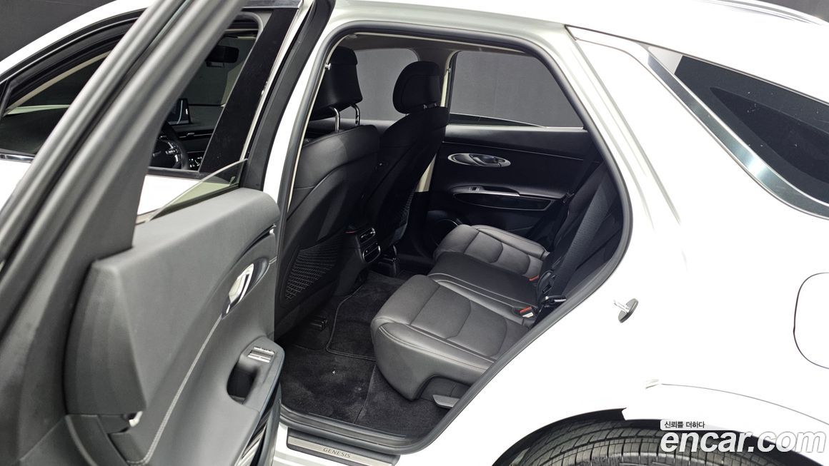 Genesis GV70 2024