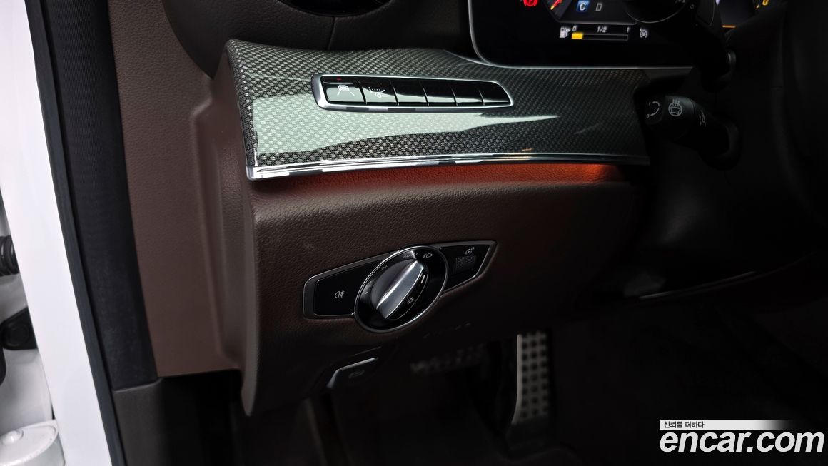 Mercedes-Benz CLS-Class 2020