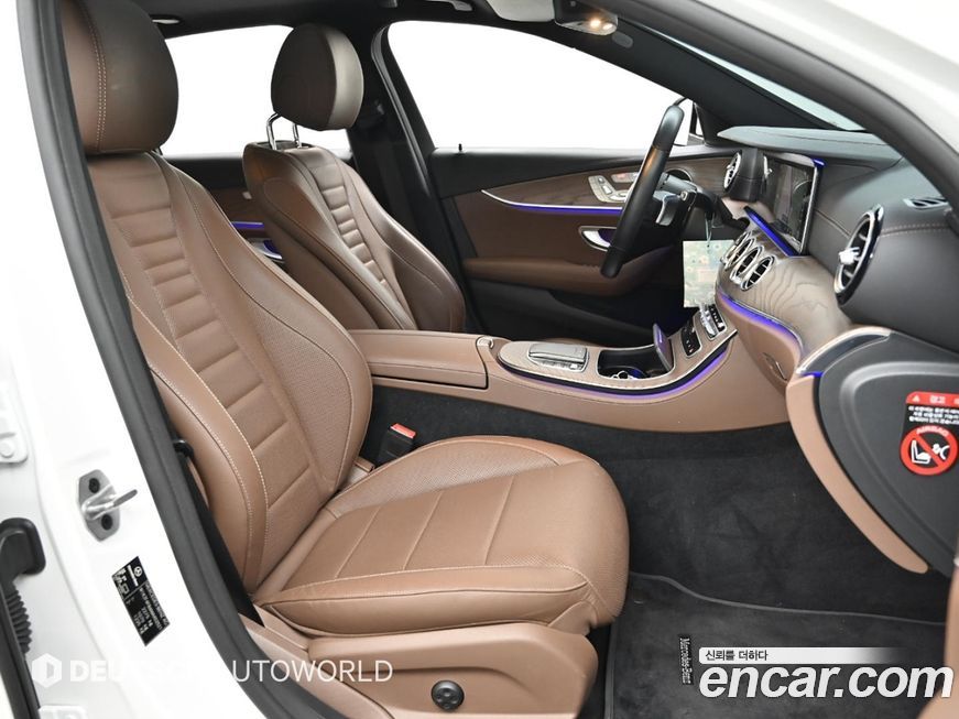 Mercedes-Benz E-Class 2021