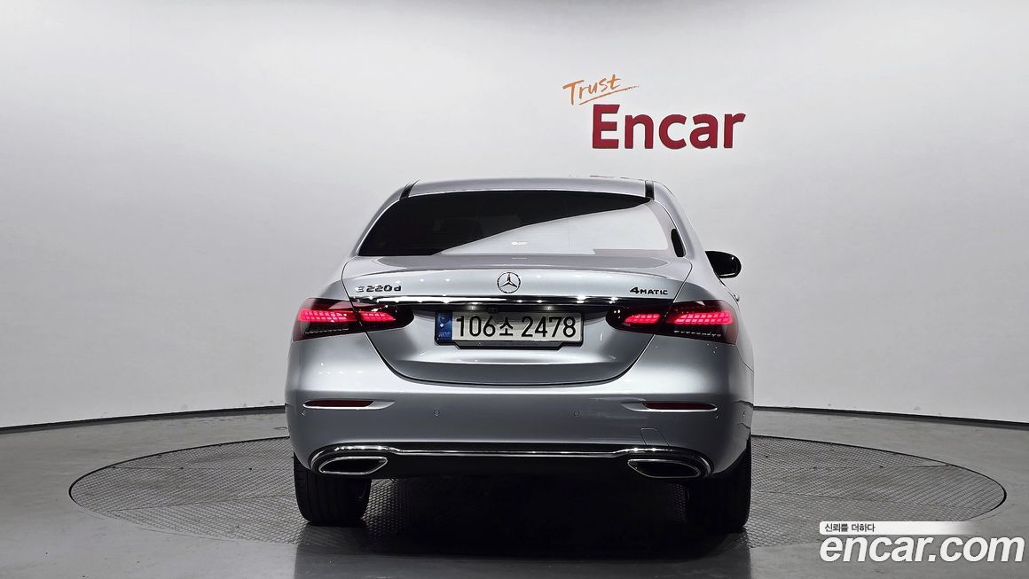Mercedes-Benz E-Class 2021