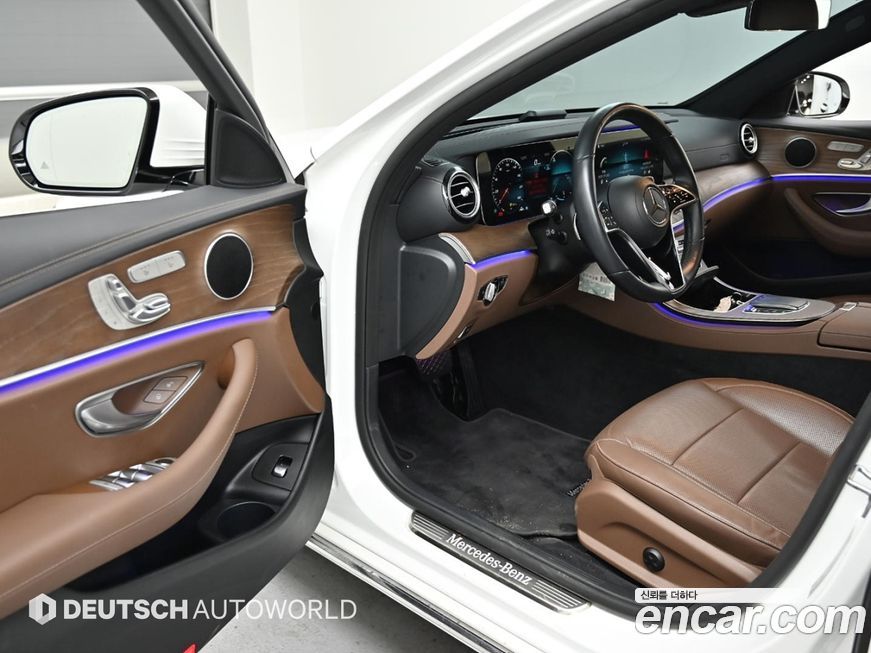 Mercedes-Benz E-Class 2021