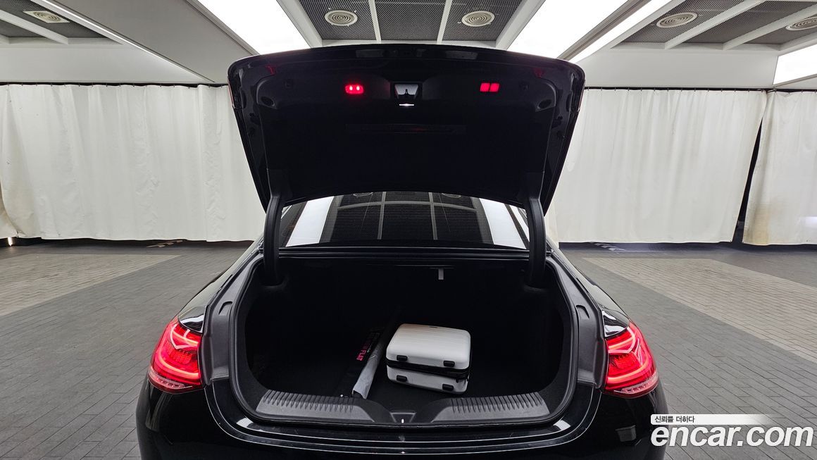Mercedes-Benz CLS-Class 2019