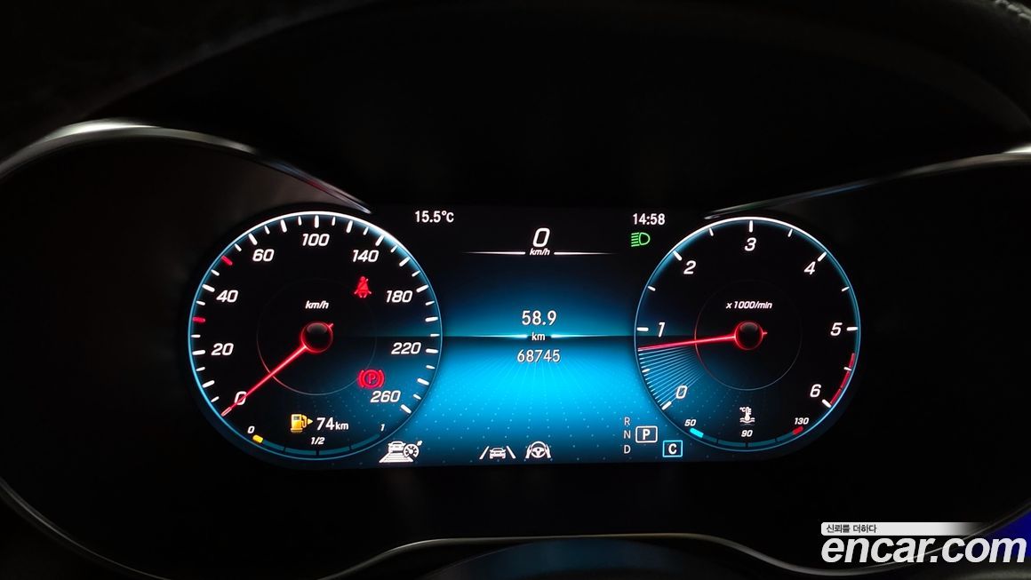 Mercedes-Benz GLC-Class 2021