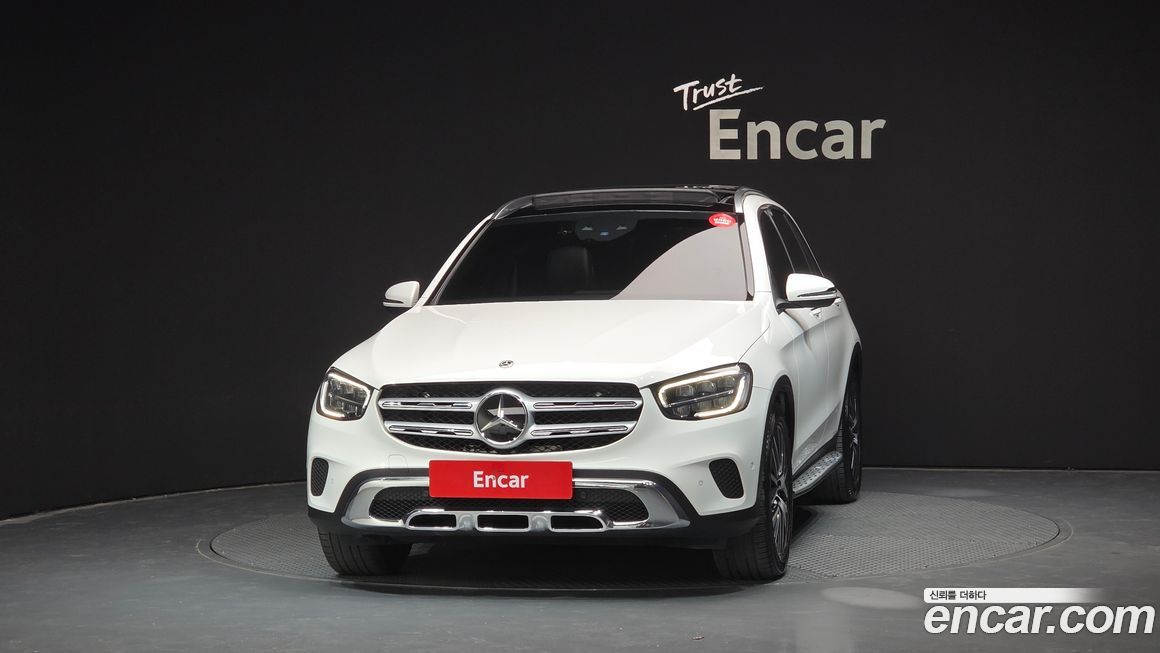 Mercedes-Benz GLC-Class 2021