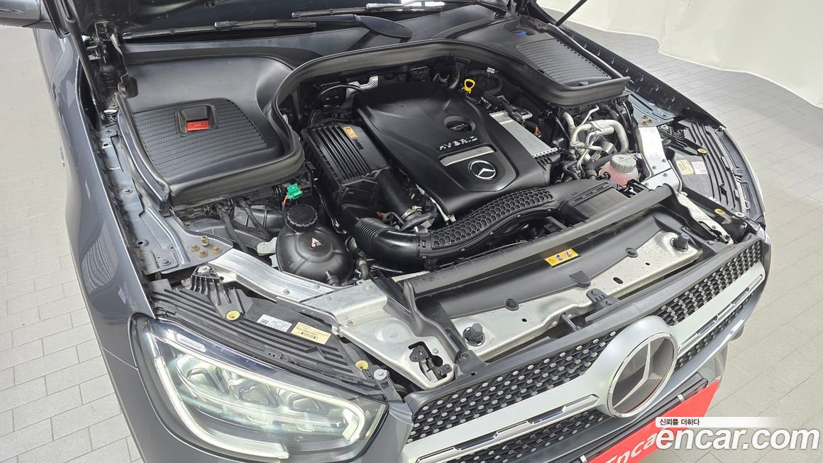 Mercedes-Benz GLC-Class 2021