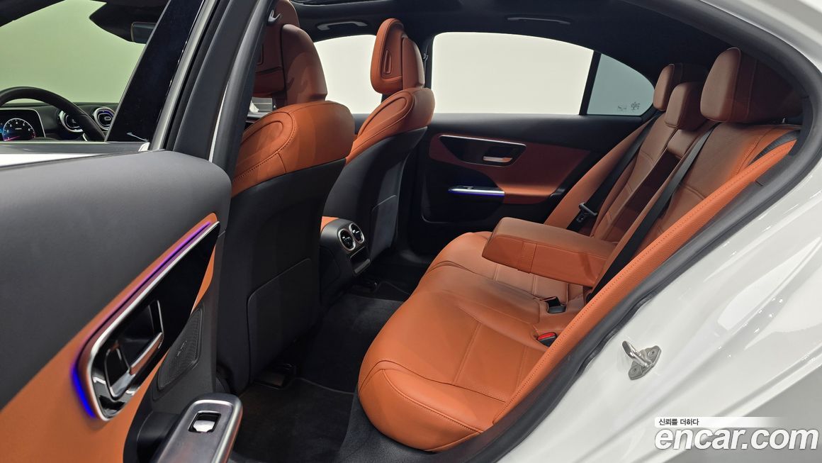 Mercedes-Benz C-Class 2023