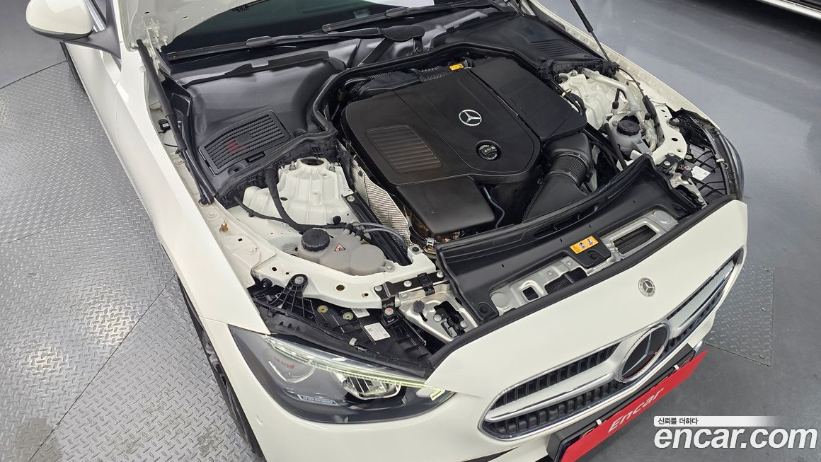 Mercedes-Benz C-Class 2023