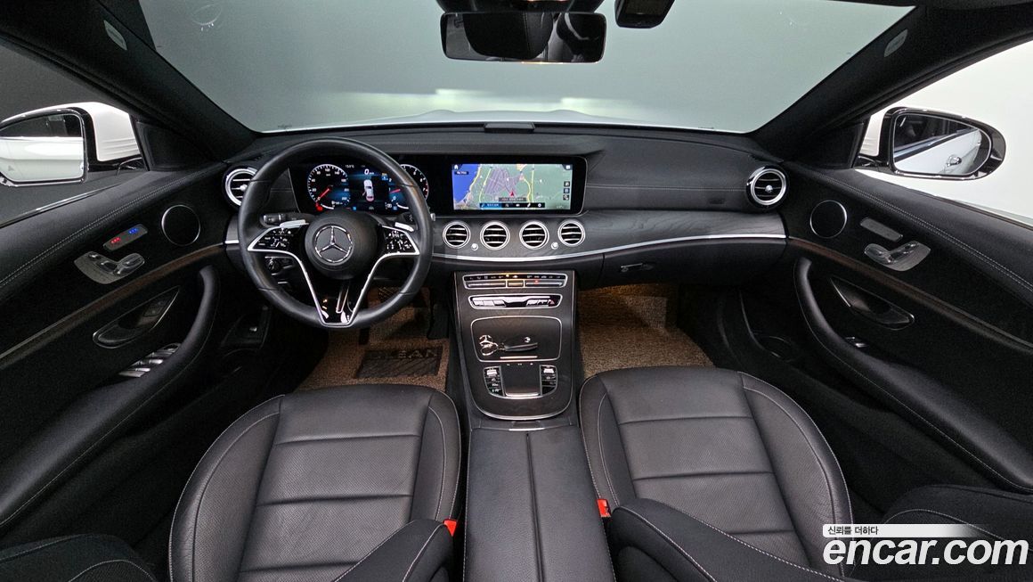 Mercedes-Benz E-Class 2023