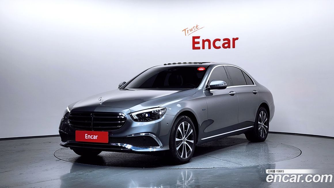 Mercedes-Benz E-Class 2021