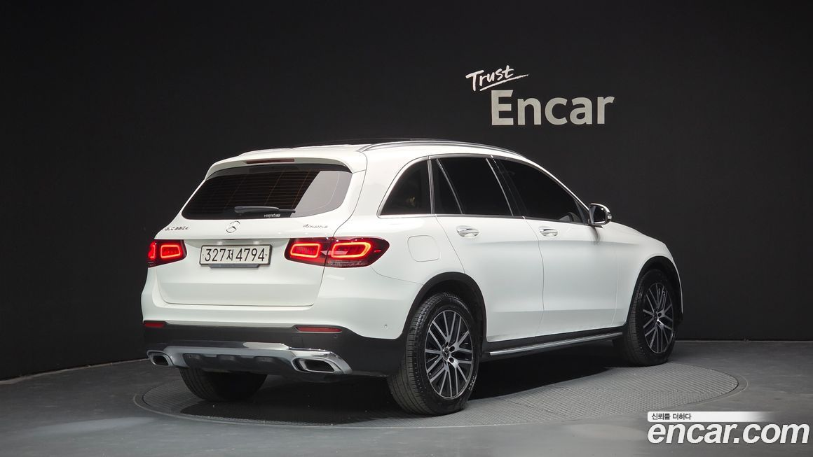 Mercedes-Benz GLC-Class 2021