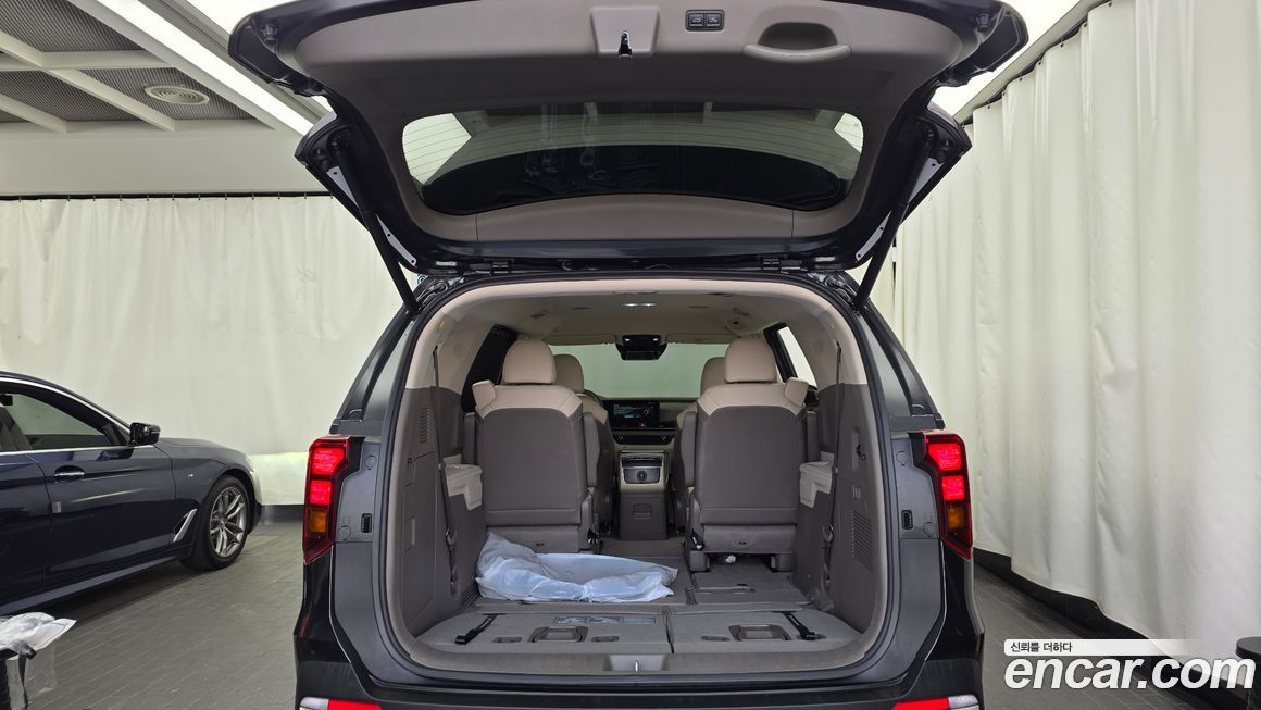 Kia Canival 2025