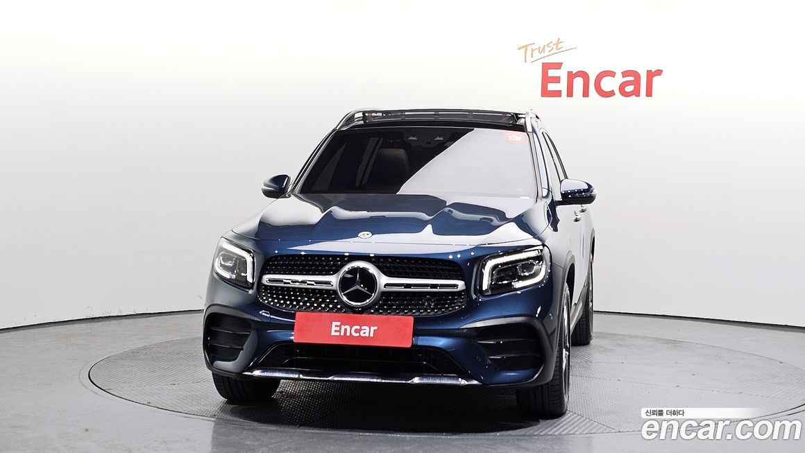 Mercedes-Benz GLB-Class 2023