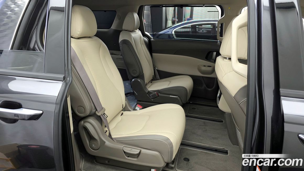 Kia Canival 2025