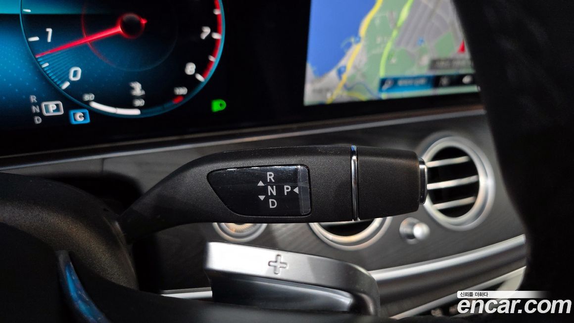 Mercedes-Benz E-Class 2023