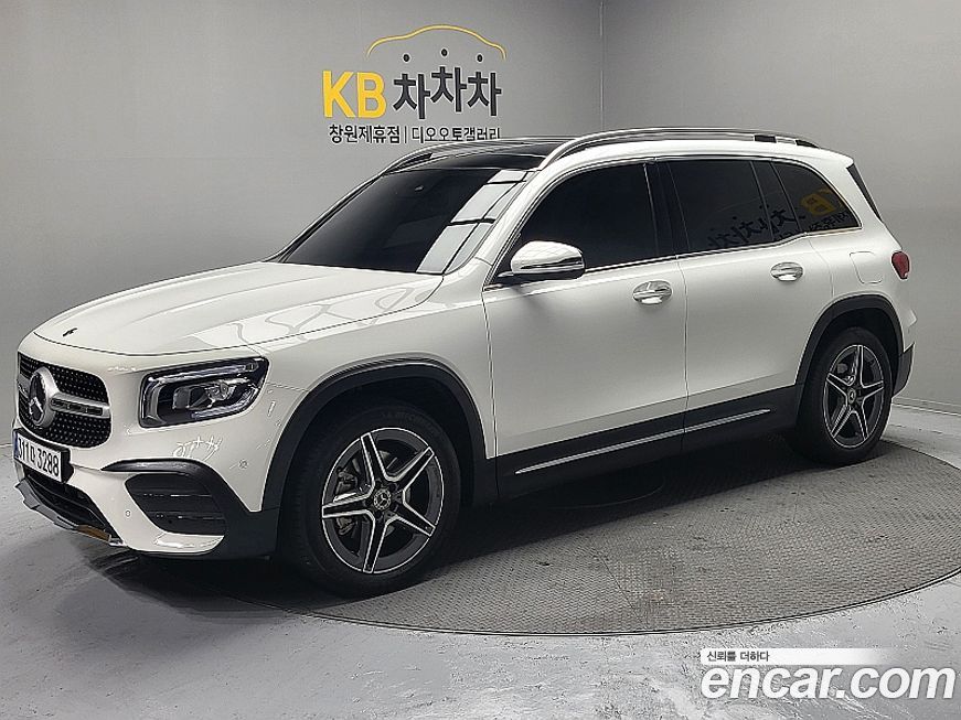 Mercedes-Benz GLB-Class 2021