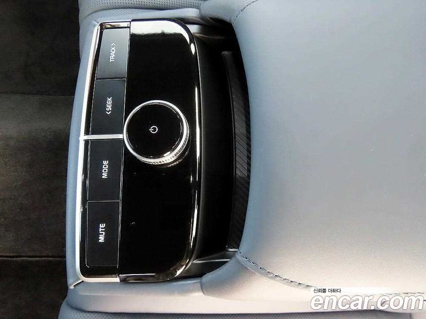 Kia K8 2025