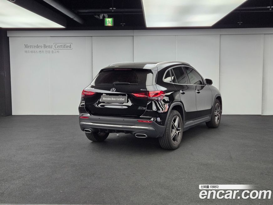Mercedes-Benz GLA-Class 2021