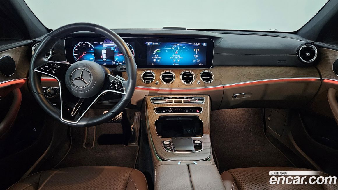 Mercedes-Benz E-Class 2022