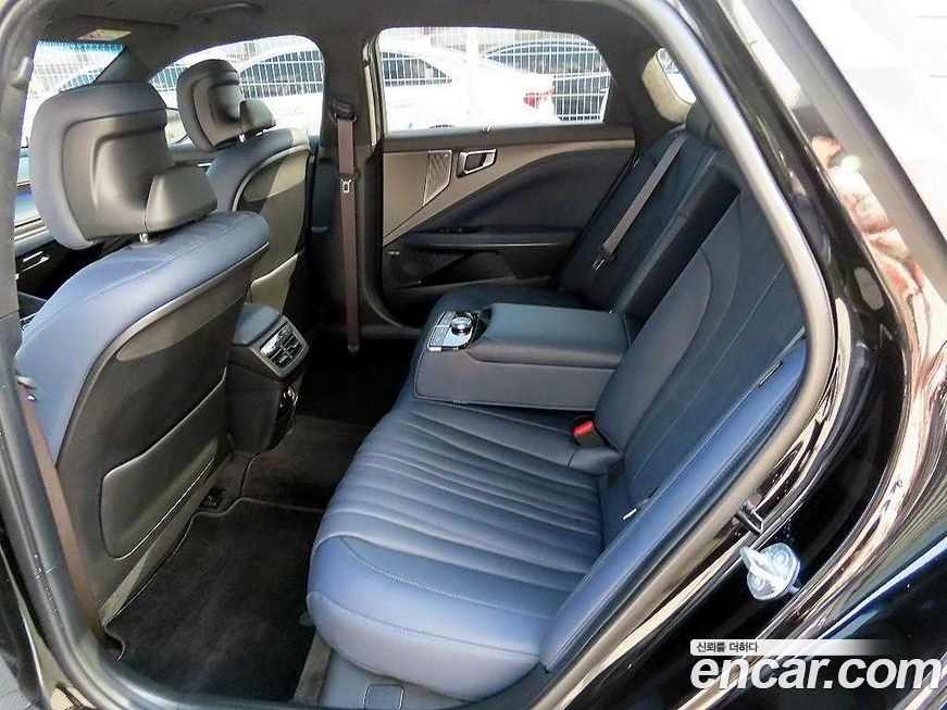 Kia K8 2025