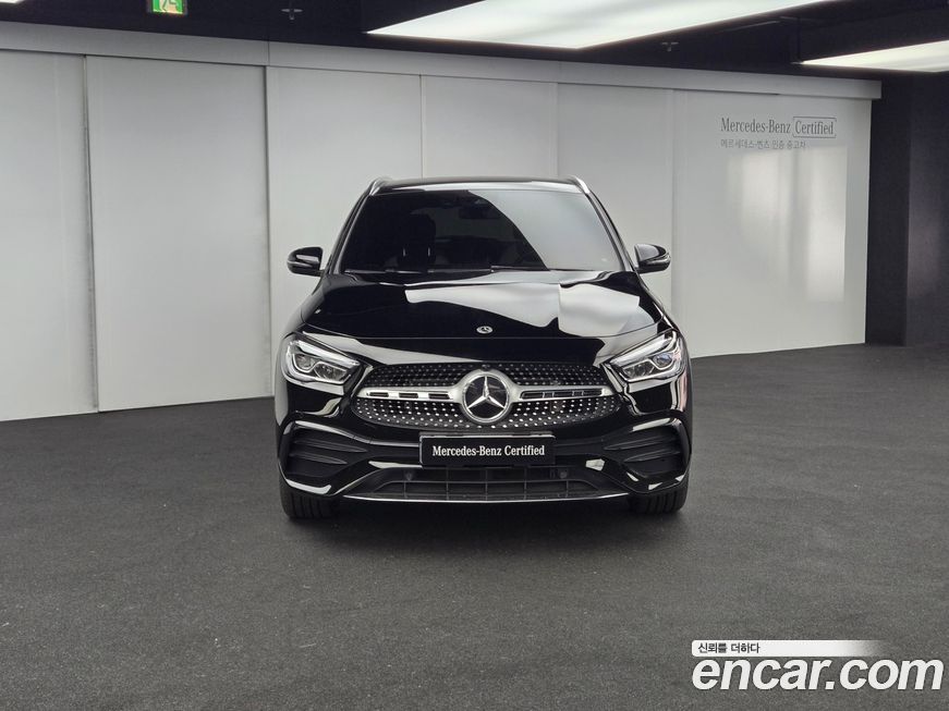 Mercedes-Benz GLA-Class 2021