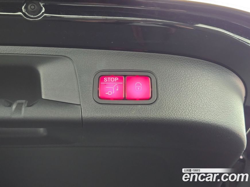 Mercedes-Benz GLA-Class 2021