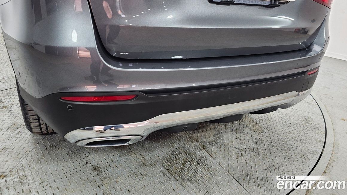 Mercedes-Benz GLC-Class 2021