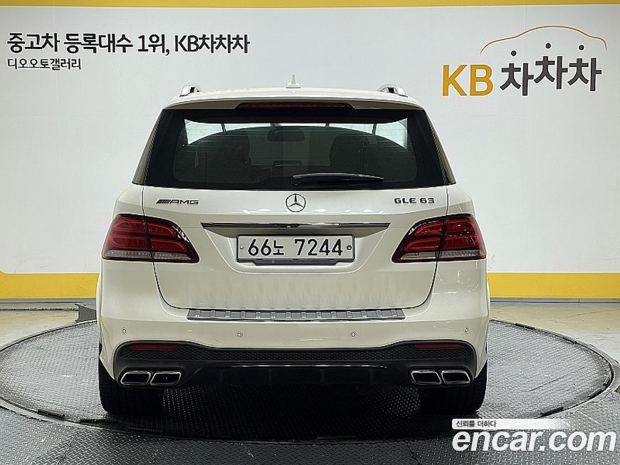 Mercedes-Benz GLE-Class 2016