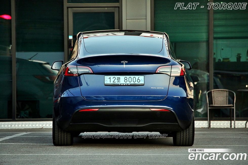 Tesla Model Y 2022