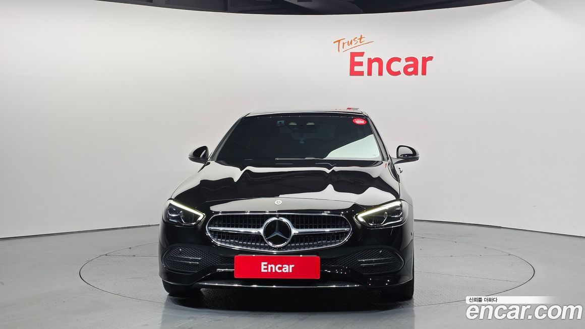 Mercedes-Benz C-Class 2024