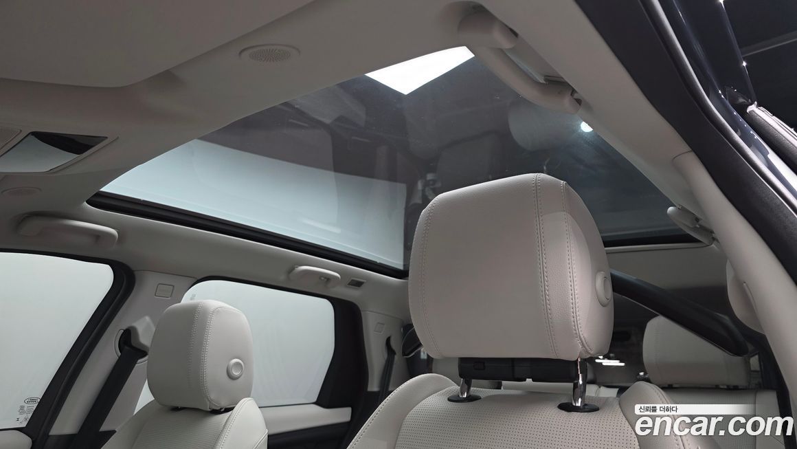 Land Rover Discovery Sport 2025