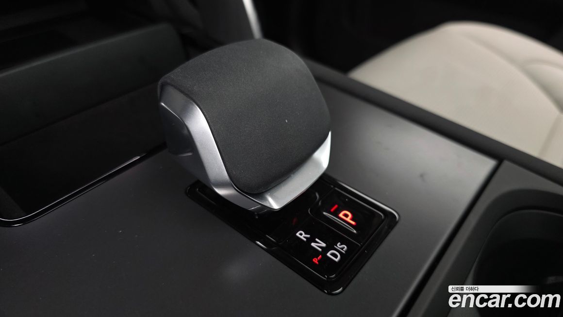 Land Rover Discovery Sport 2025