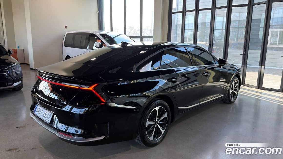 Kia K8 2025