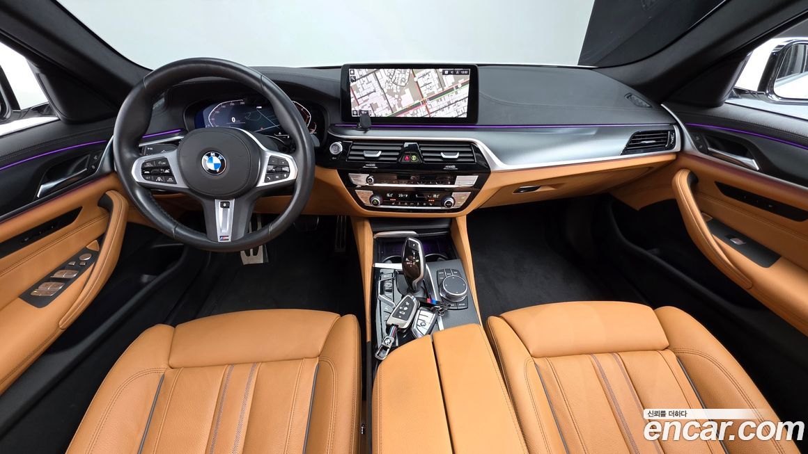 BMW 5-Series 2023