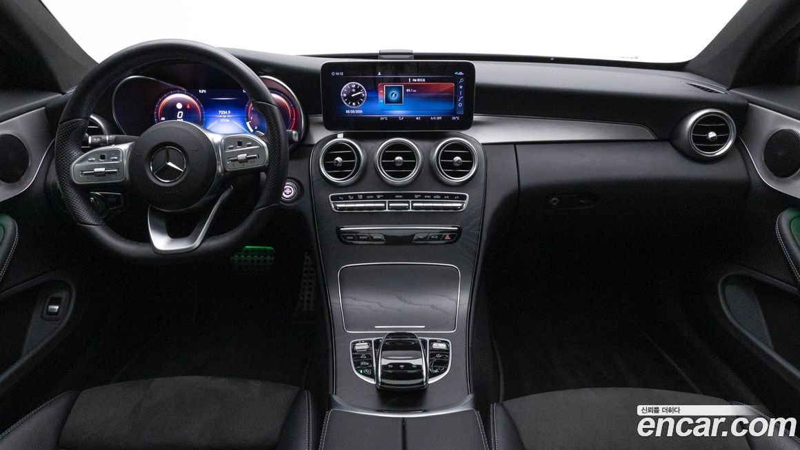 Mercedes-Benz C-Class 2021