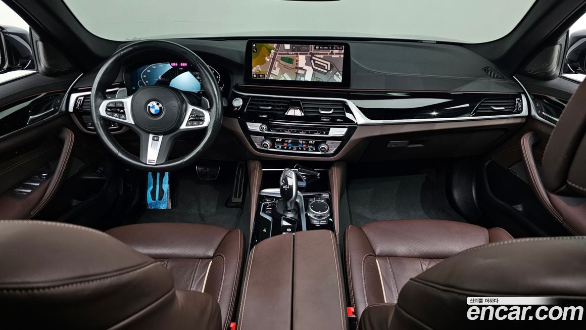 BMW 5-Series 2022